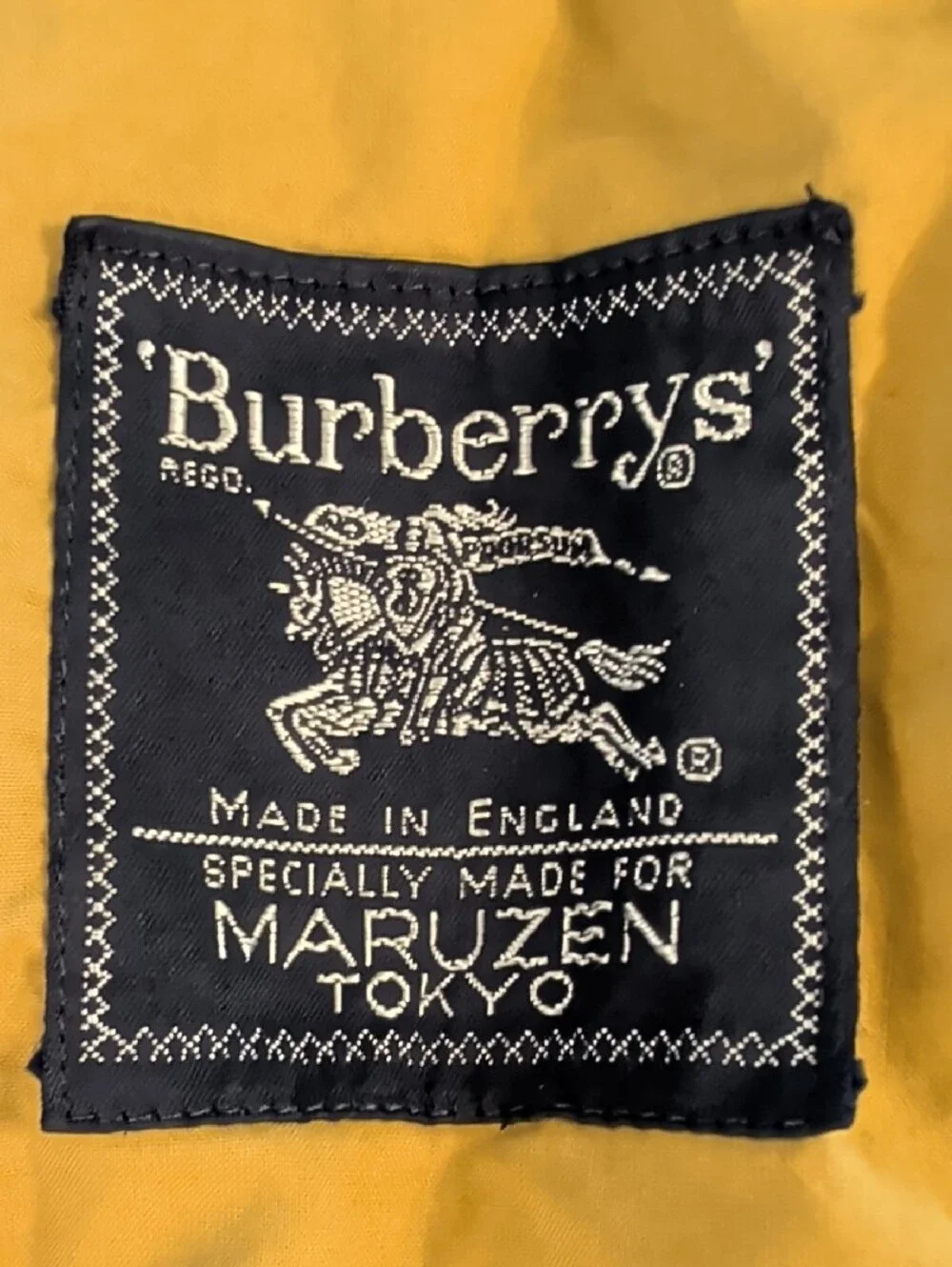 Burberrys Lightweight Jacket Mustard Med - Picture 3 of 7
